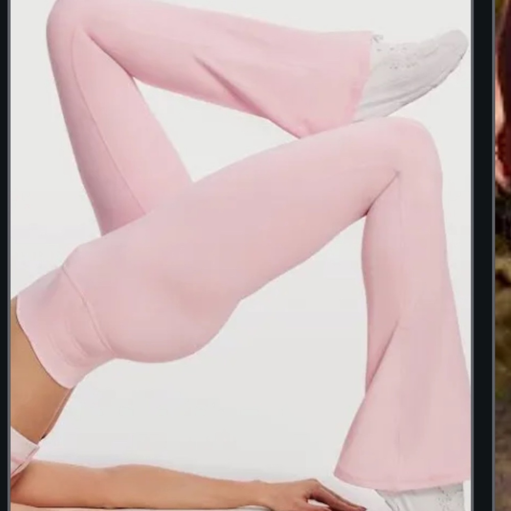 Beyond Yoga flare leggings new Medium